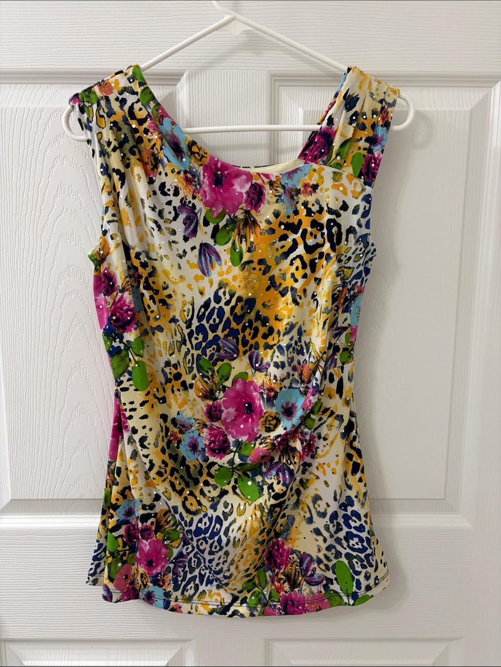Sleeveless Floral & Leopard Print Tank Top in White, Yellow & Pink